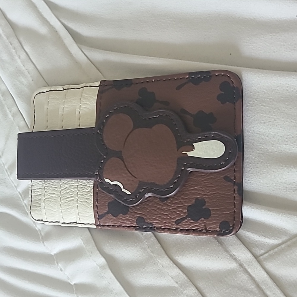 Mickey ice-cream wallet